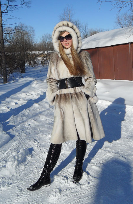 beautiful young woman - russianchattingapp.com