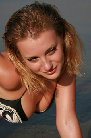 hot wife - russianchattingapp.com